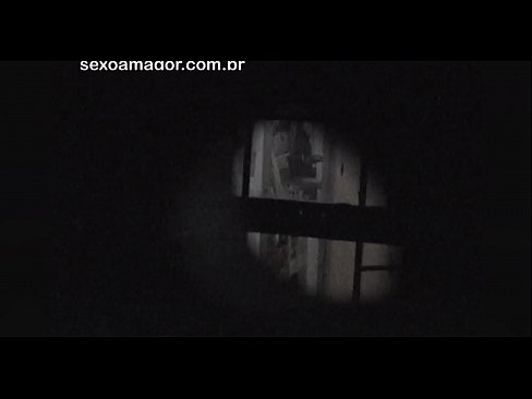❤️ 블론디는 중공 벽돌 뒤에 숨겨진 이웃 뱃사공에 의해 비밀리에 비디오에 녹화됩니다. ️❌ 섹스 비디오 ko.risegame.top에서 ️❤
